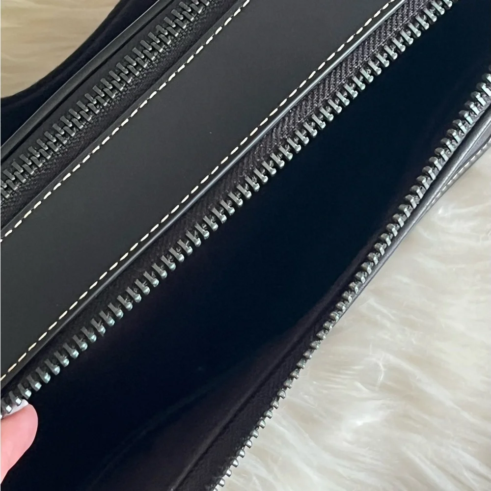 💰SOLD - CF076 - Coach Charter Crossbody 24 Signature Canvas with Rexy - Picture 8 of 13